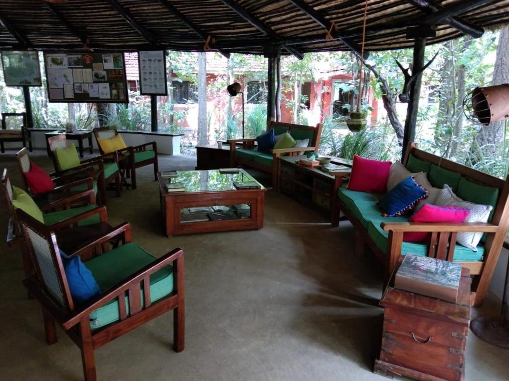 Kanha Jungle Lodge Dhanwār Extérieur photo