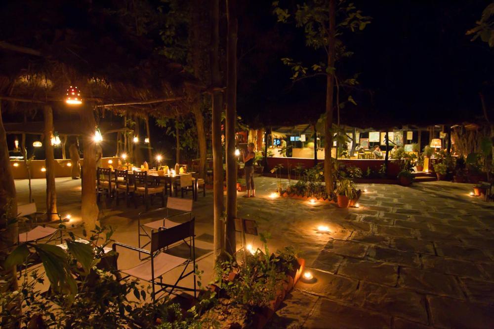Kanha Jungle Lodge Dhanwār Extérieur photo